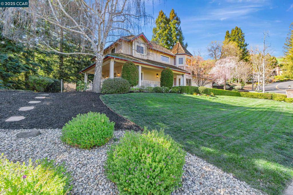 Lafayette, CA 94549,3268 Greenhills Dr