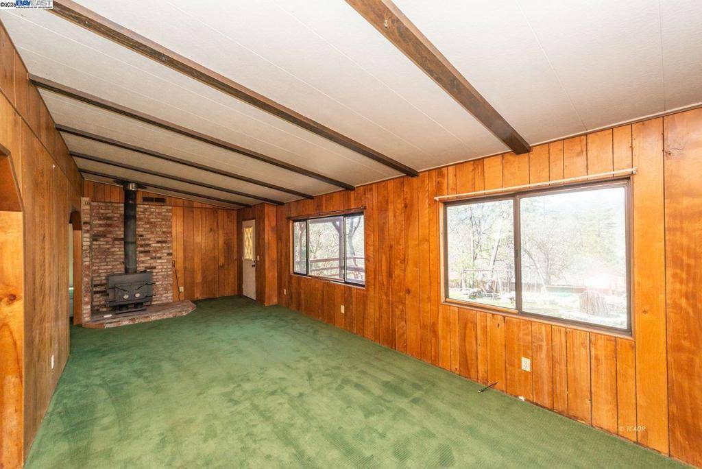 Weaverville, CA 96093,590 Brooks Ln