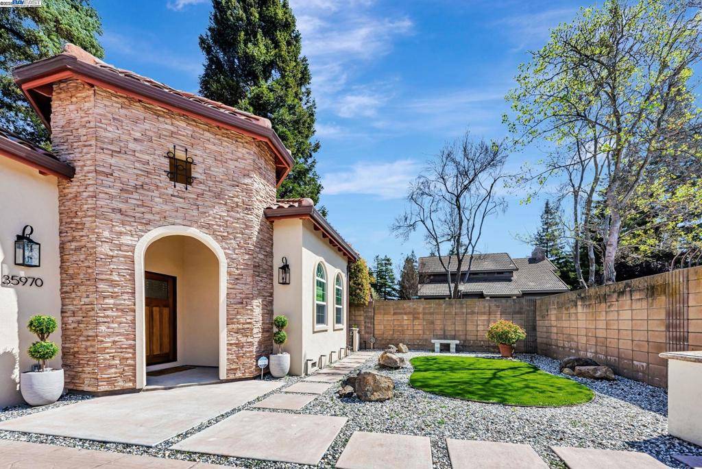 Fremont, CA 94536,35970 Vivian Pl