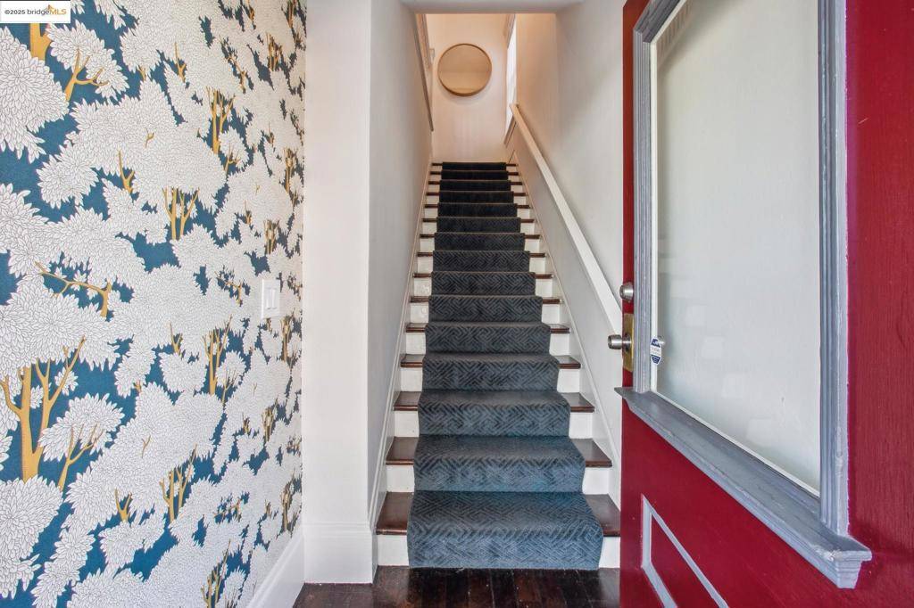 Oakland, CA 94612-1040,1919 West