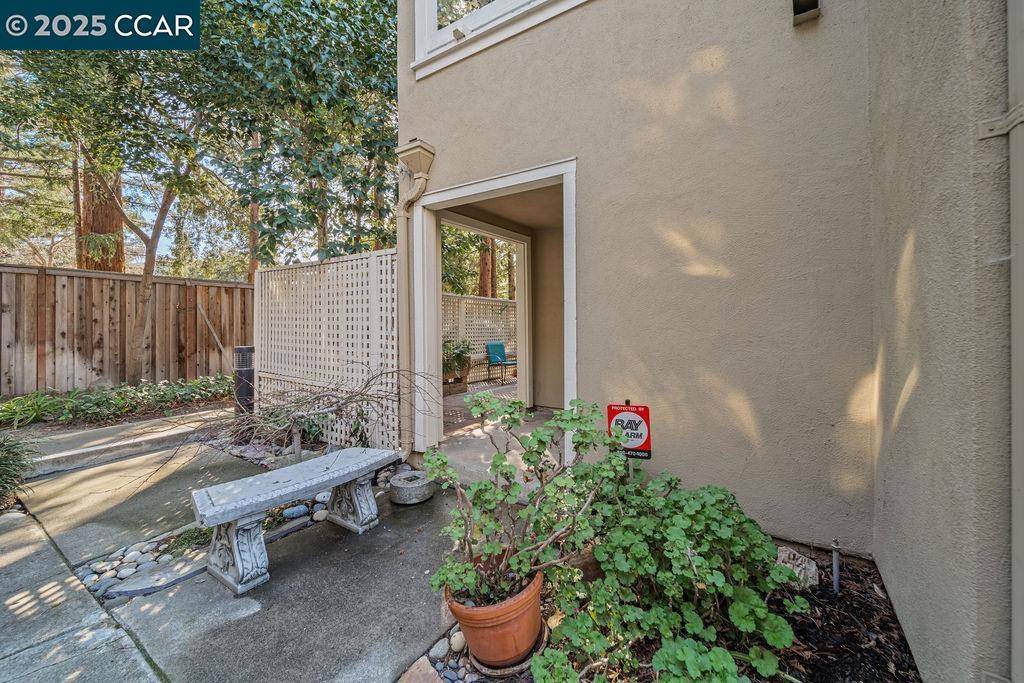 Walnut Creek, CA 94597,267 Kingston Way