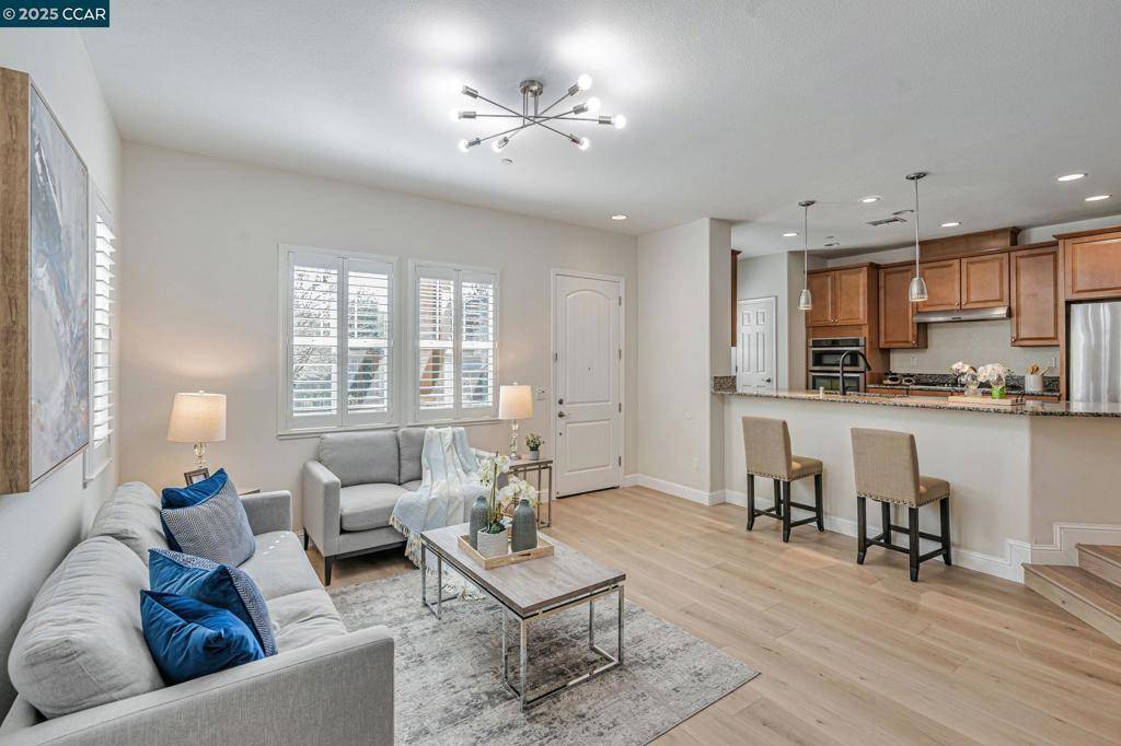 Orinda, CA 94563,55 Citron Knl