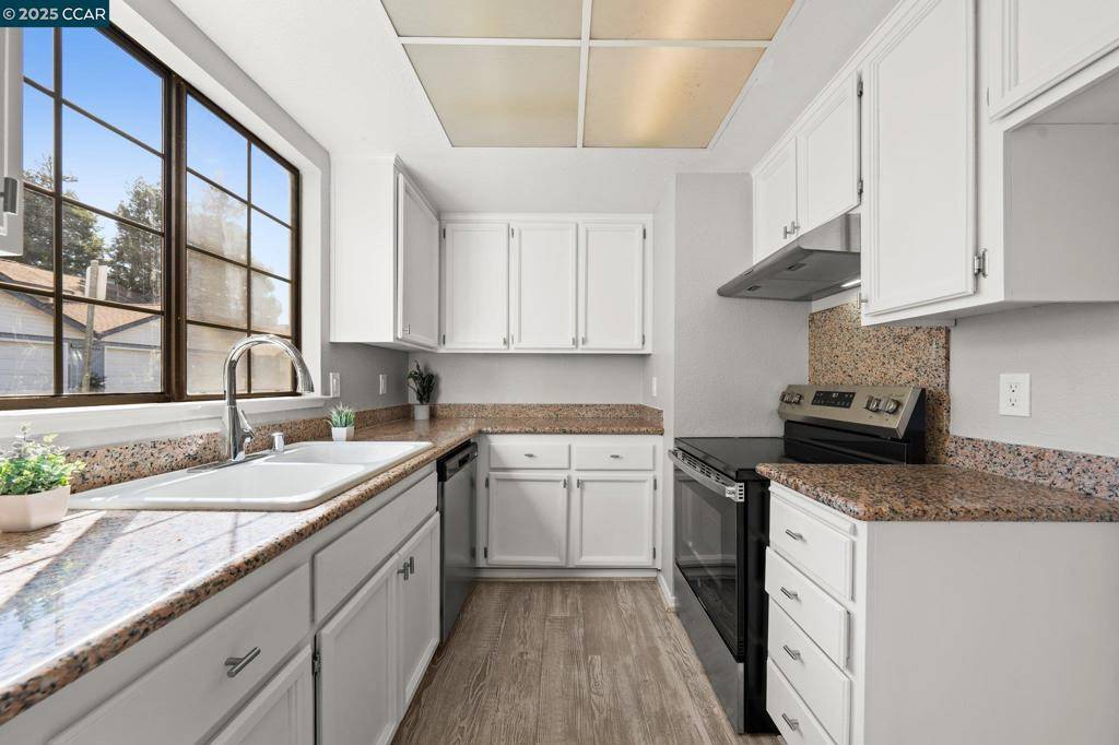 Fremont, CA 94555,34672 Loreal Ter