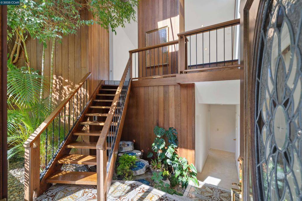 Lafayette, CA 94549,5 Leeward Glen Road