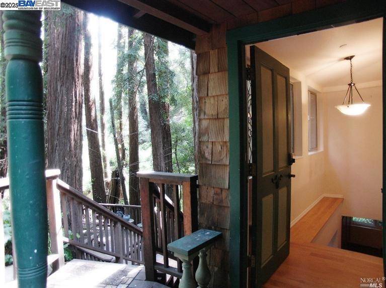 Mill Valley, CA 94941,512 Park WAY