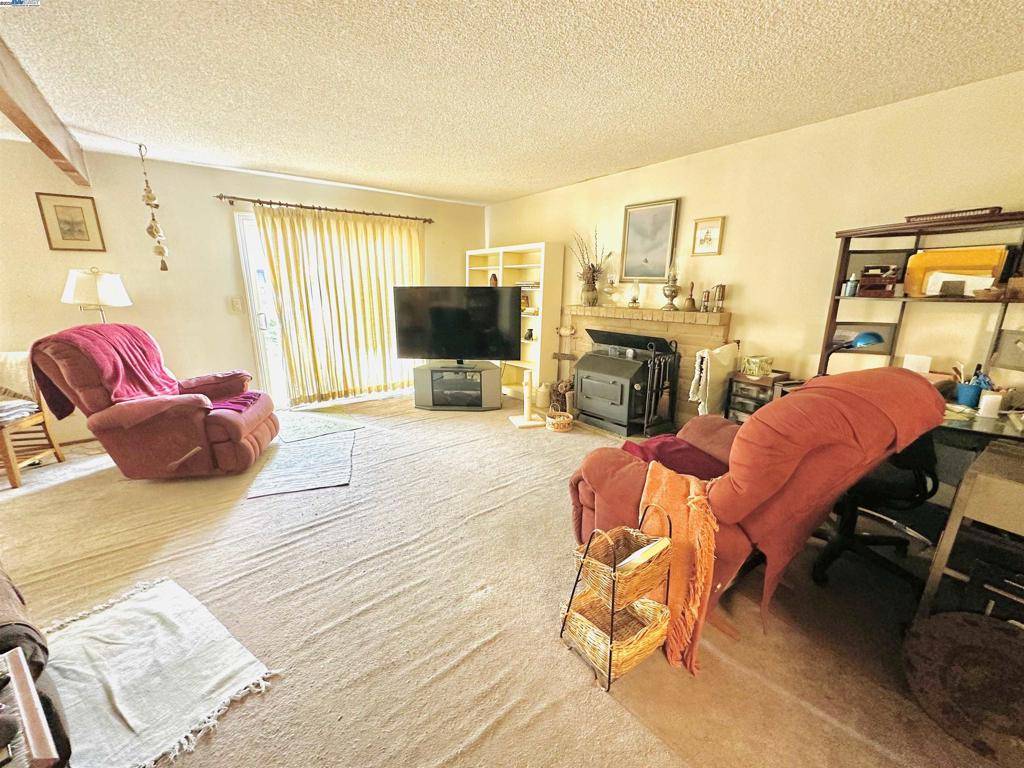 Union City, CA 94587,34709 Clover St