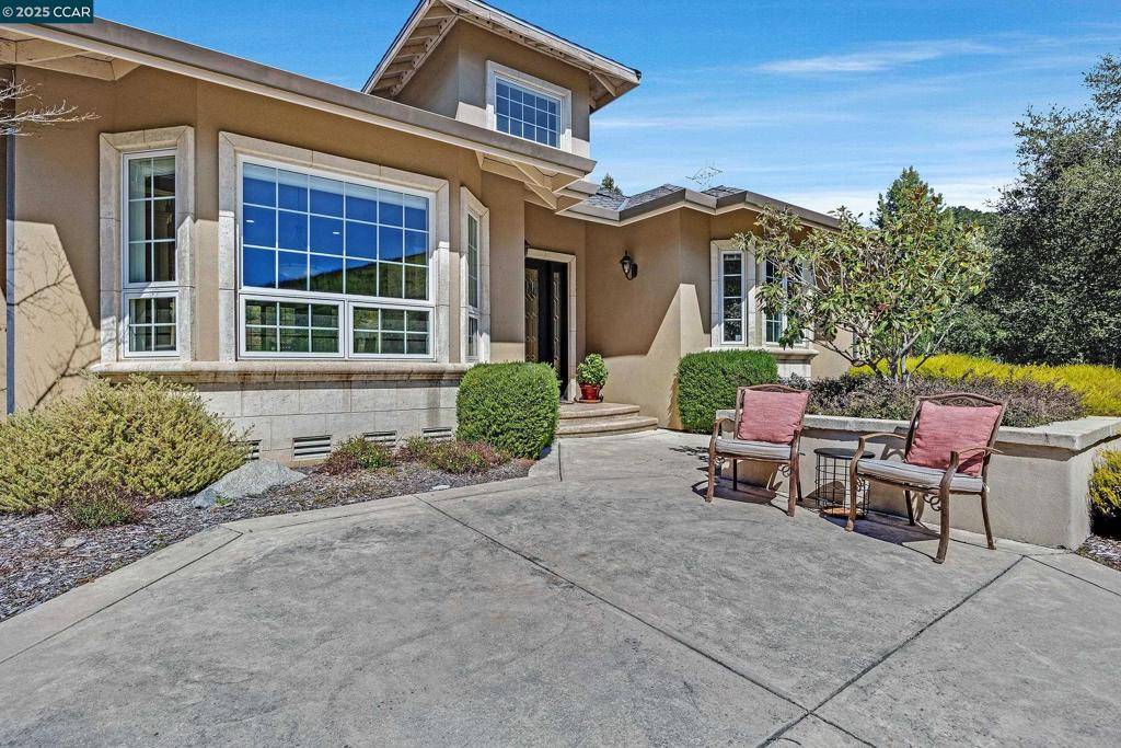Castro Valley, CA 94552,25100 Palomares Rd