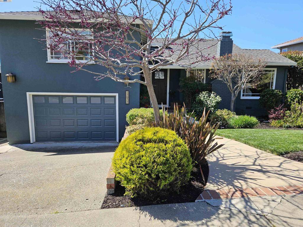 Castro Valley, CA 94546,17977 Kingston Way