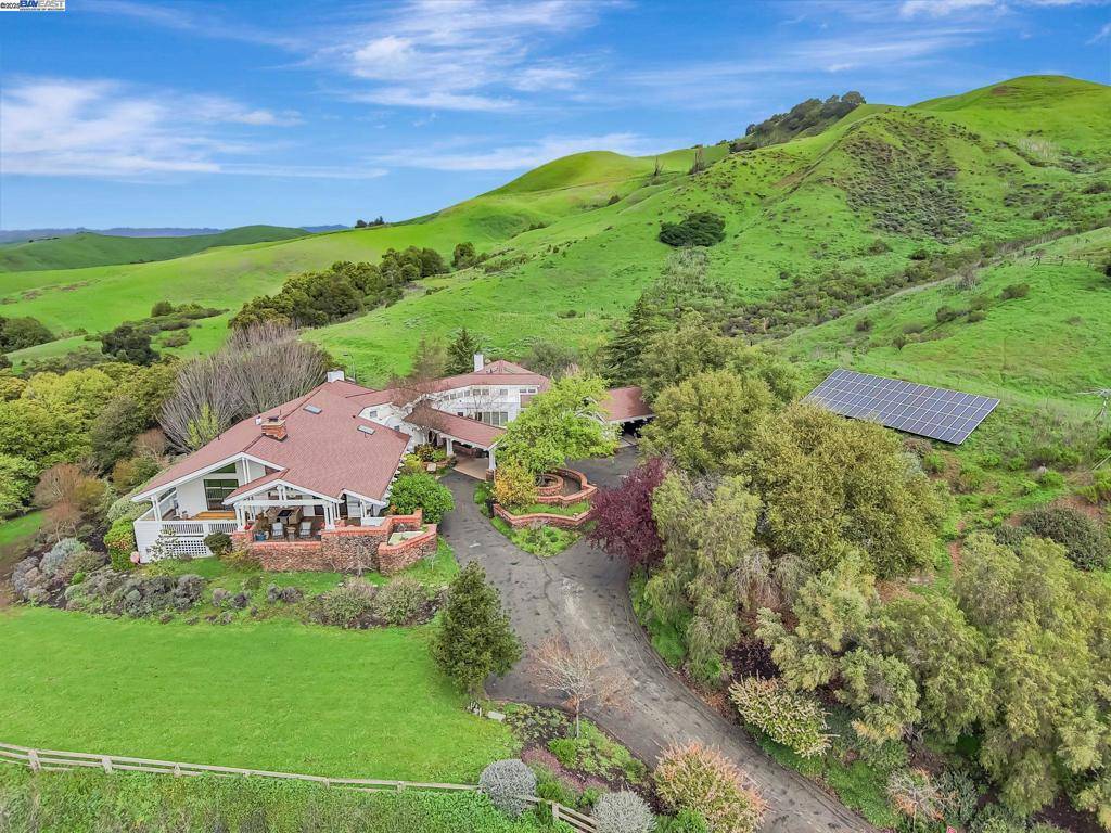 Moraga, CA 94556,1125 Bollinger Canyon Rd