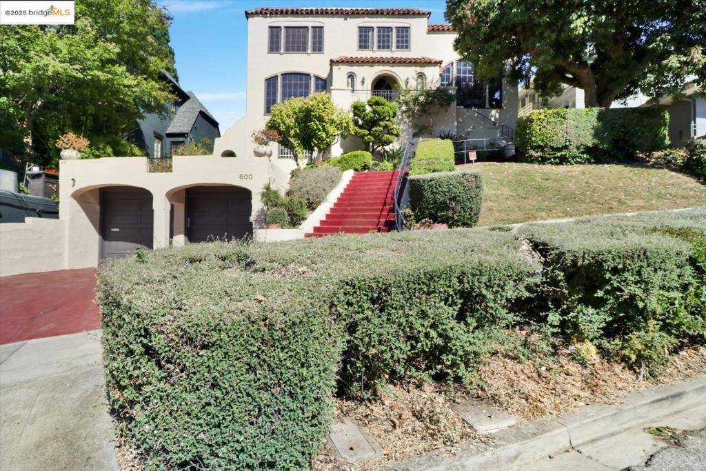 Oakland, CA 94610,600 Prospect Ave