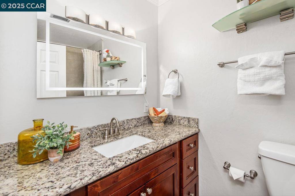 Walnut Creek, CA 94597,2742 Oak Rd #197