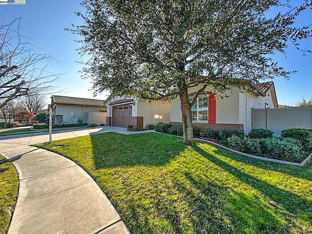 Manteca, CA 95336,2387 Birdsong Pl