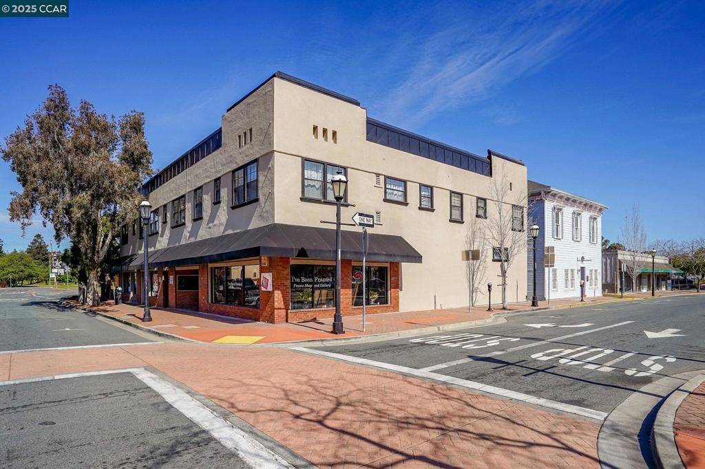Martinez, CA 94553,411 Ferry St
