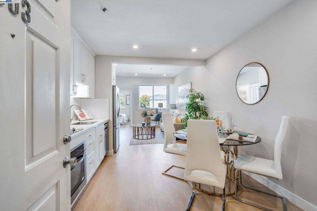 Berkeley, CA 94704,2615 Telegraph Ave #303