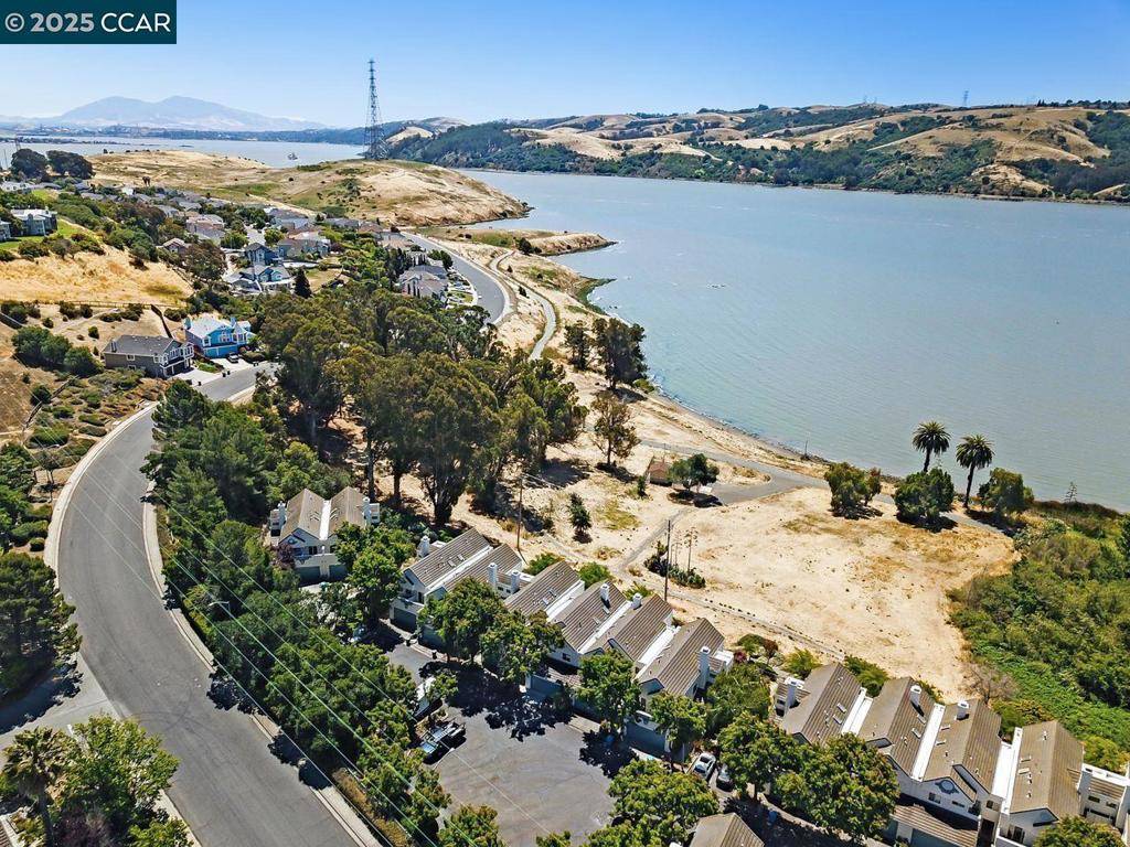 Vallejo, CA 94591,32 Shoal Dr