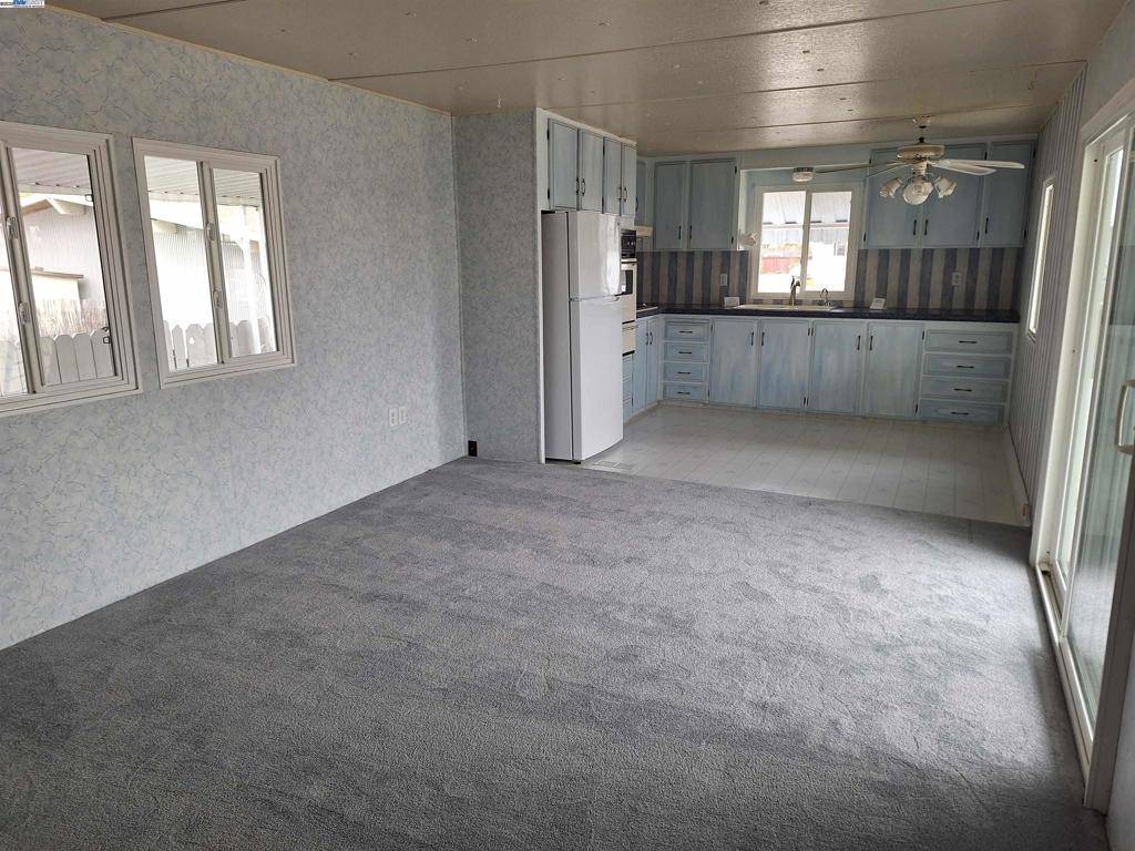 Hayward, CA 94544,28914 Pluto Street