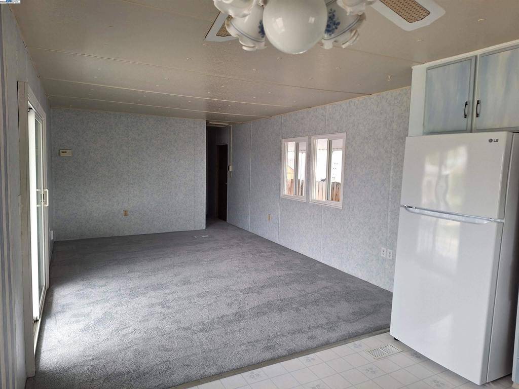 Hayward, CA 94544,28914 Pluto Street