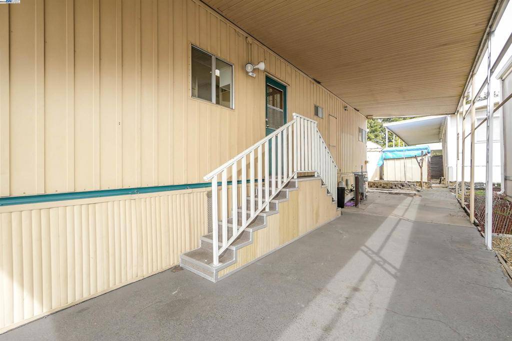 Hayward, CA 94545,1200 W Winton Ave