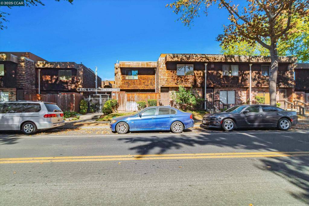 Concord, CA 94520,1771 Laguna St #9