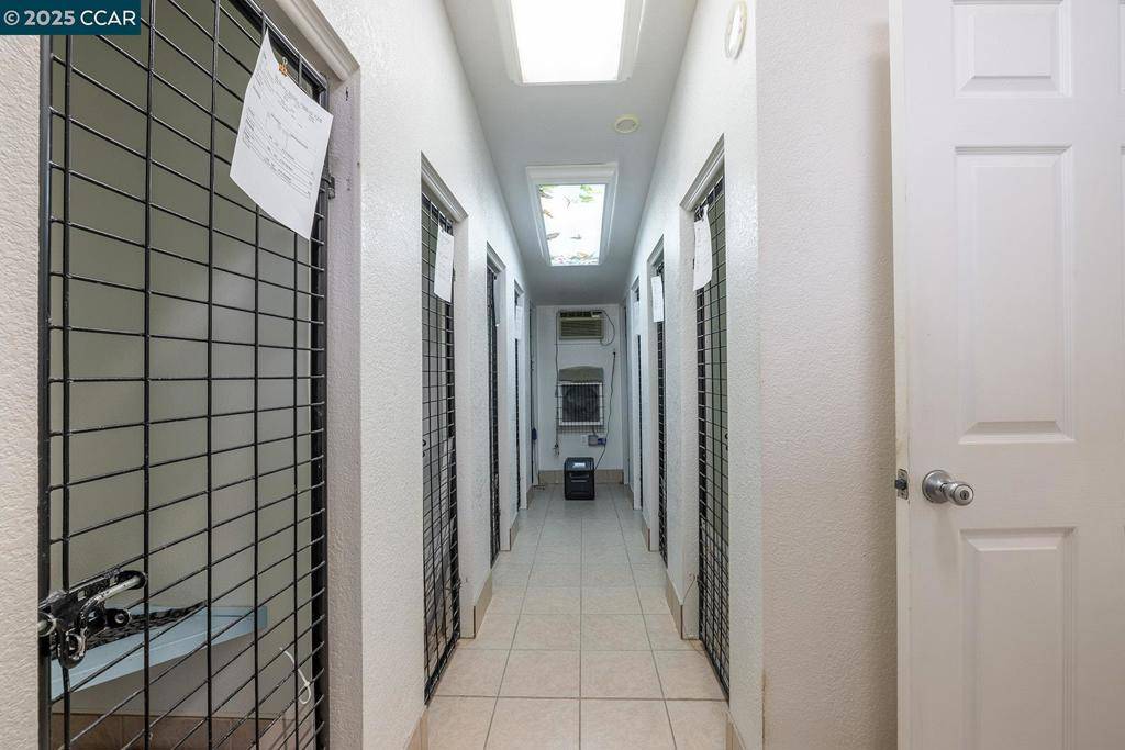 Windsor, CA 95492,7050 Starr Rd