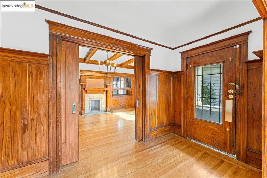 Oakland, CA 94601,4076 Santa Rita St