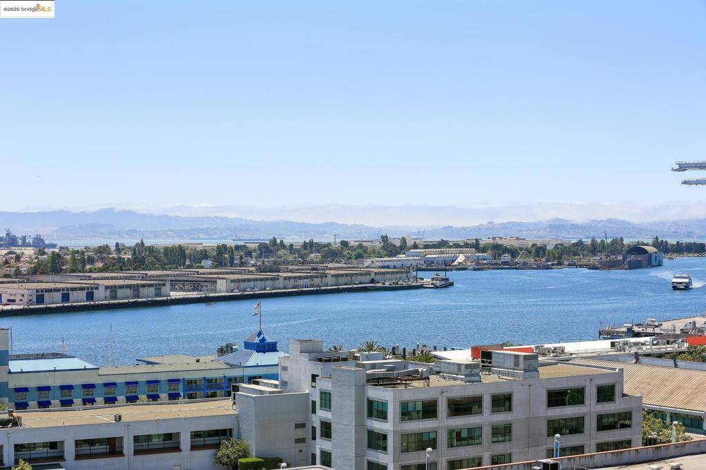 Oakland, CA 94607,222 Broadway #1301