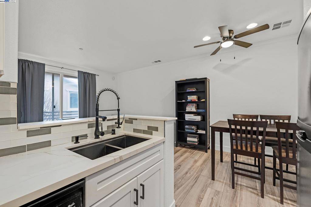 Oakland, CA 94603,1594 Tucker St #56
