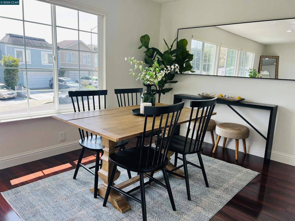 Daly City, CA 94014,369 E Moltke St