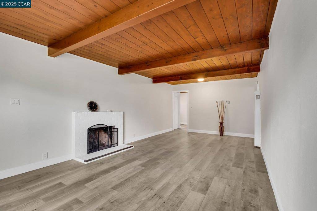 Richmond, CA 94806,4013 McGlothen way