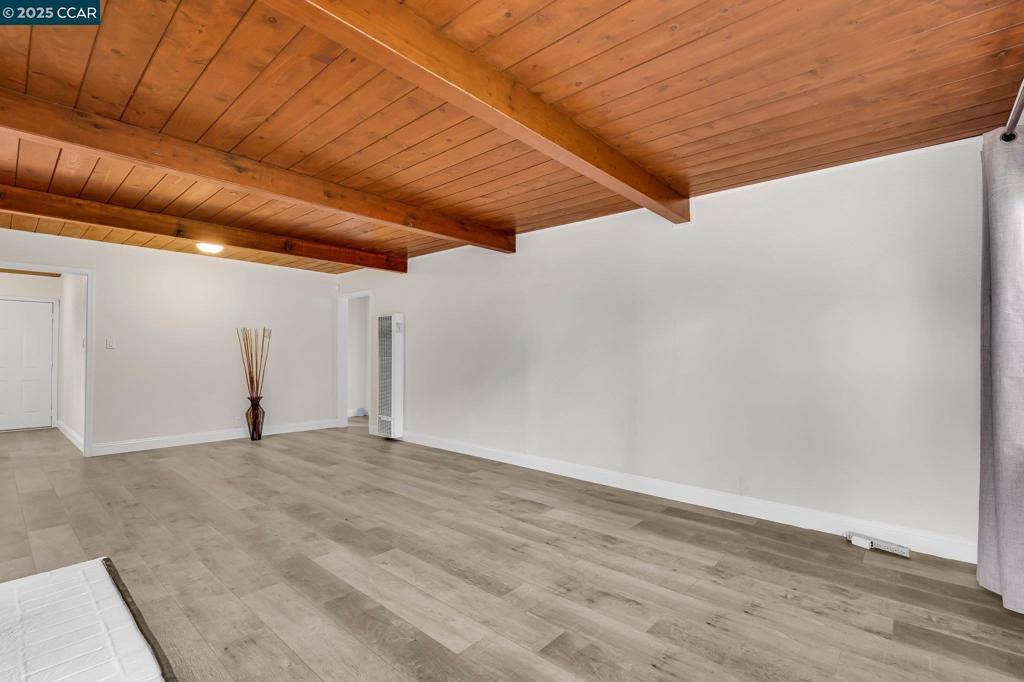 Richmond, CA 94806,4013 McGlothen way
