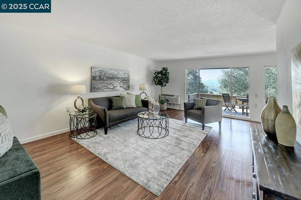 Walnut Creek, CA 94595,1268 Skycrest #4