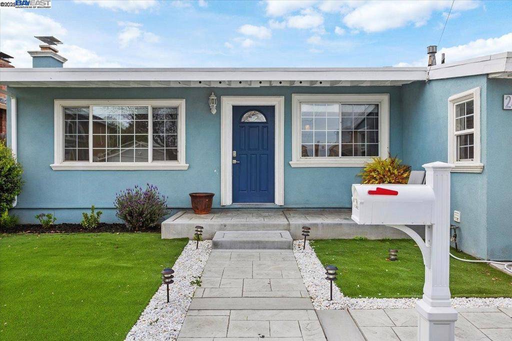 Hayward, CA 94544,24753 Willimet Way