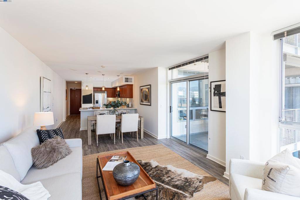 Oakland, CA 94612,630 Thomas L Berkley Way #621