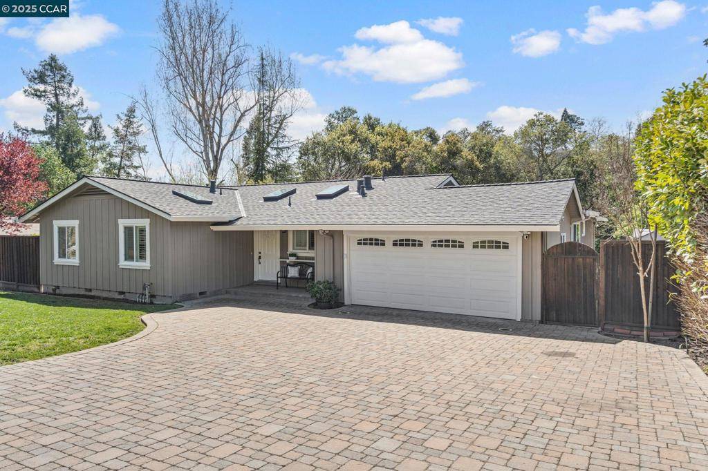 Orinda, CA 94563,52 Ivy Dr