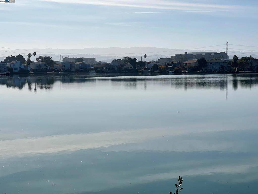 Foster City, CA 94404,706 Widgeon St