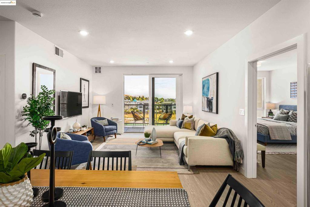 Hayward, CA 94544,500 Somi Ct #402