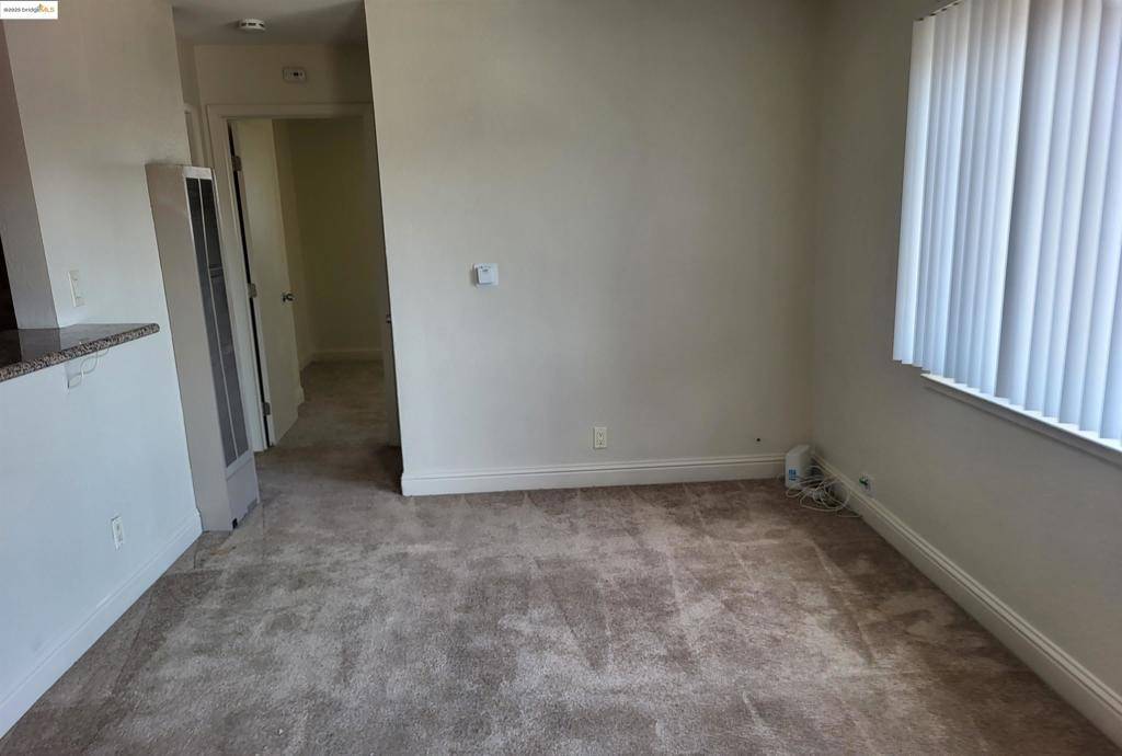 Oakland, CA 94621,7231 Lockwood St
