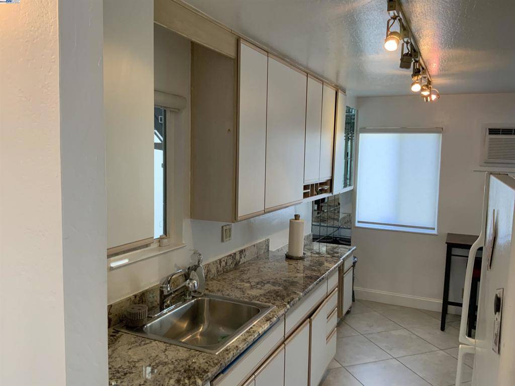 Walnut Creek, CA 94597,1590 Sunnyvale Ave #31