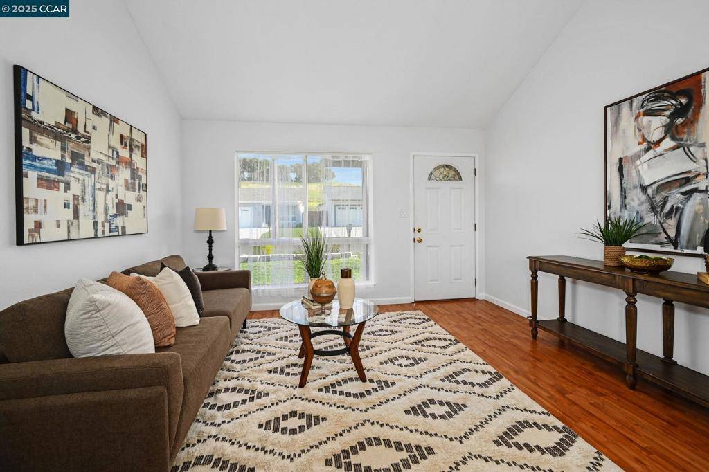 Concord, CA 94521-3508,4584 Wildcat Lane