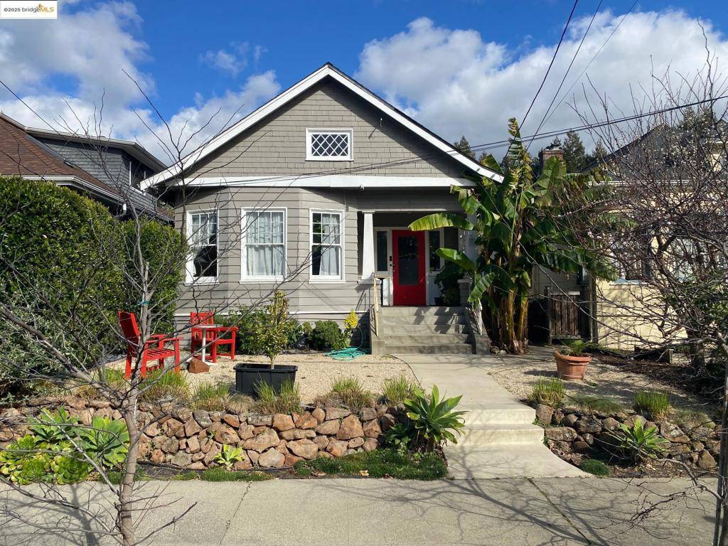 Oakland, CA 94618,6104 Hillegass Ave