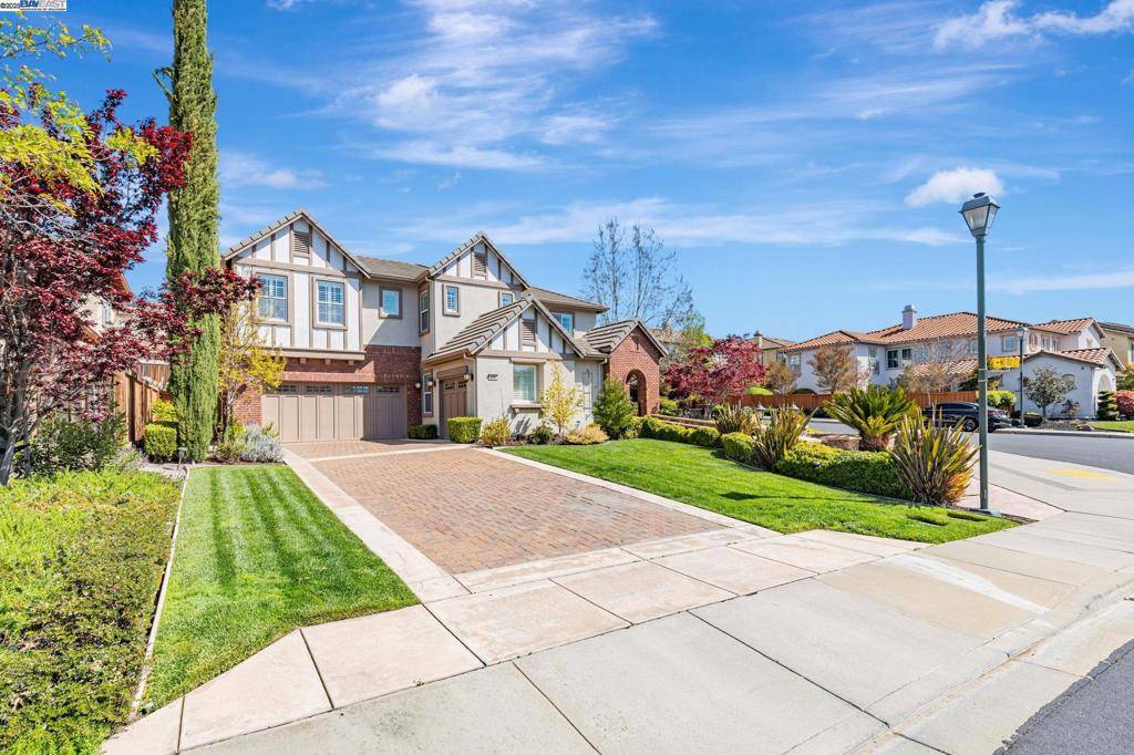 Danville, CA 94506,900 Trebbiano Ct