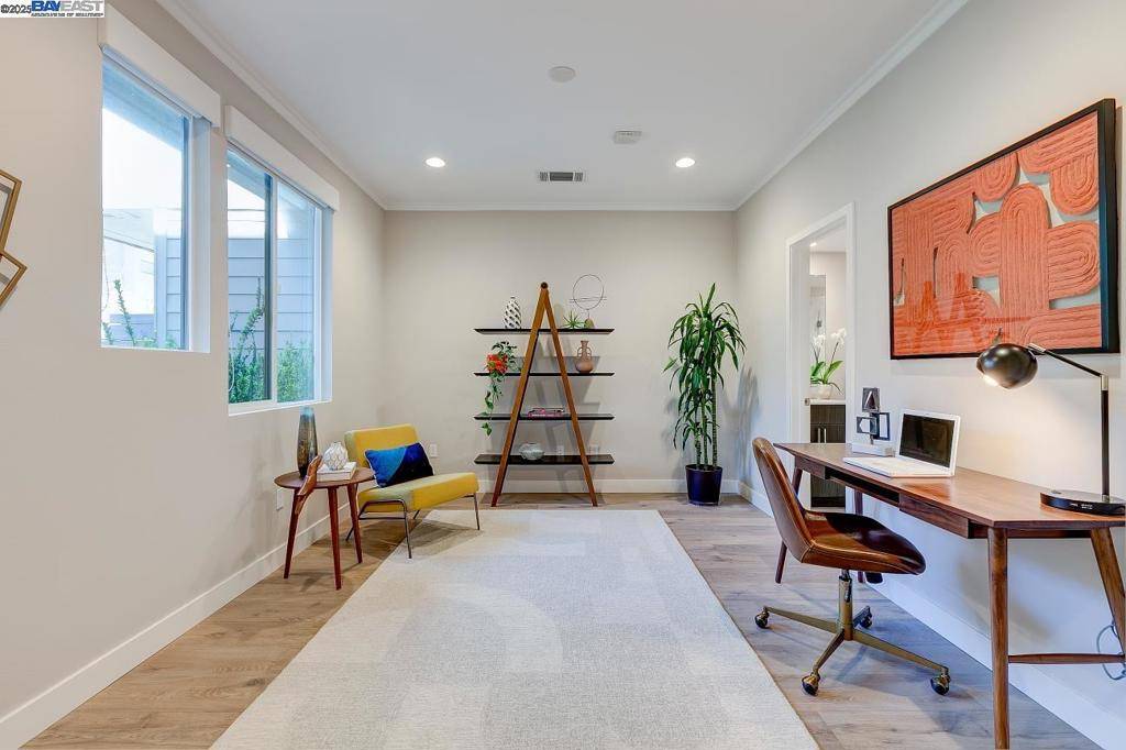 Oakland, CA 94607,1528 Prescott St