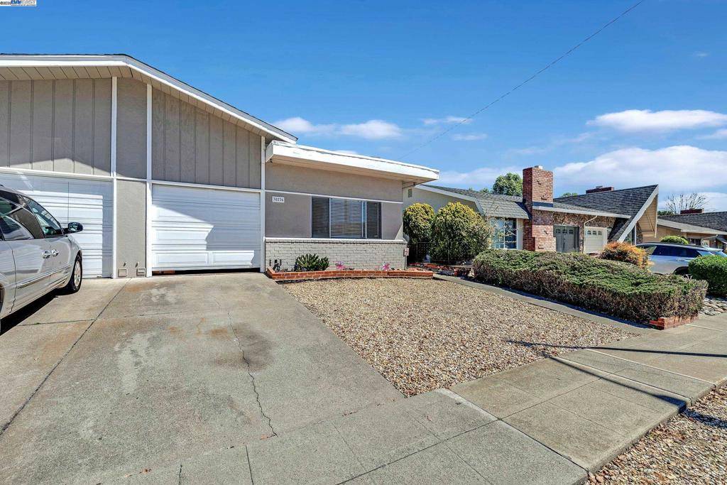 Hayward, CA 94544,30236 Vanderbilt St
