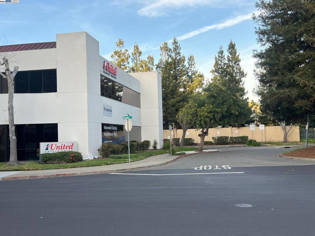 Hayward, CA 94541,111 Review Way