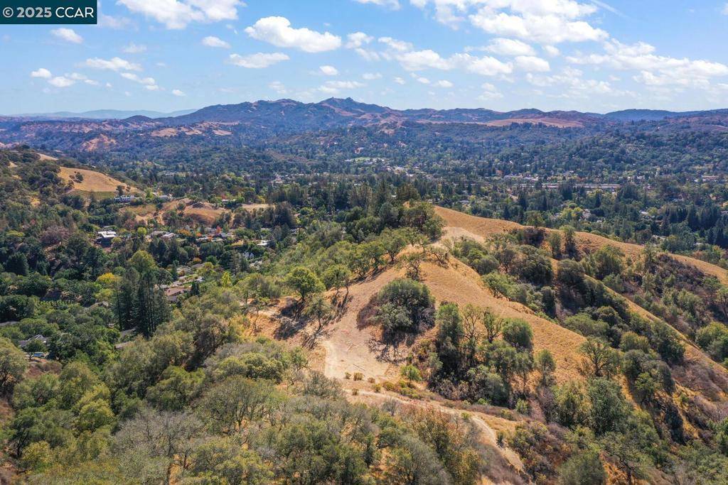 Lafayette, CA 94549,0 Monticello Rd.