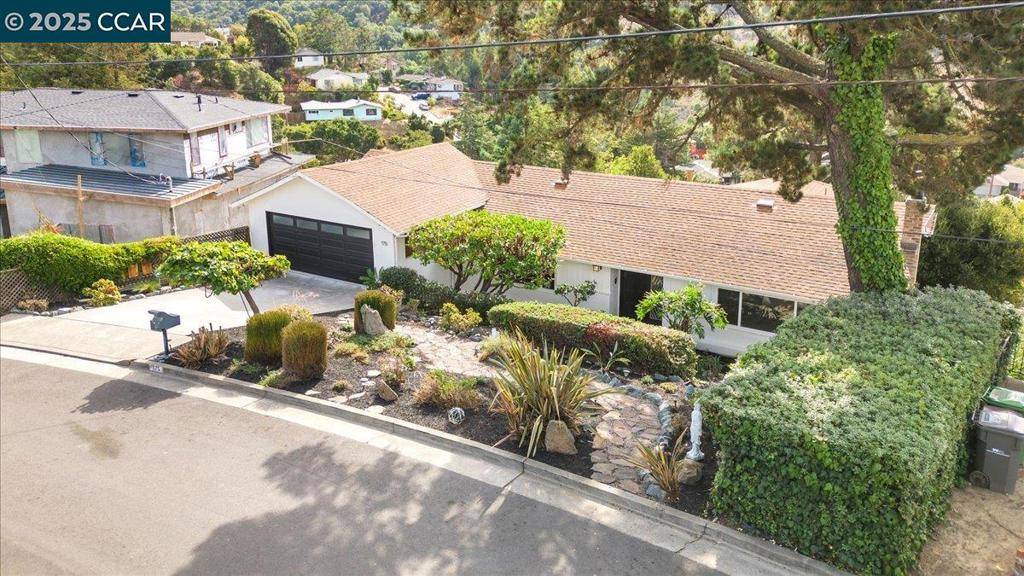 Oakland, CA 94605,175 Sequoyah View Drive
