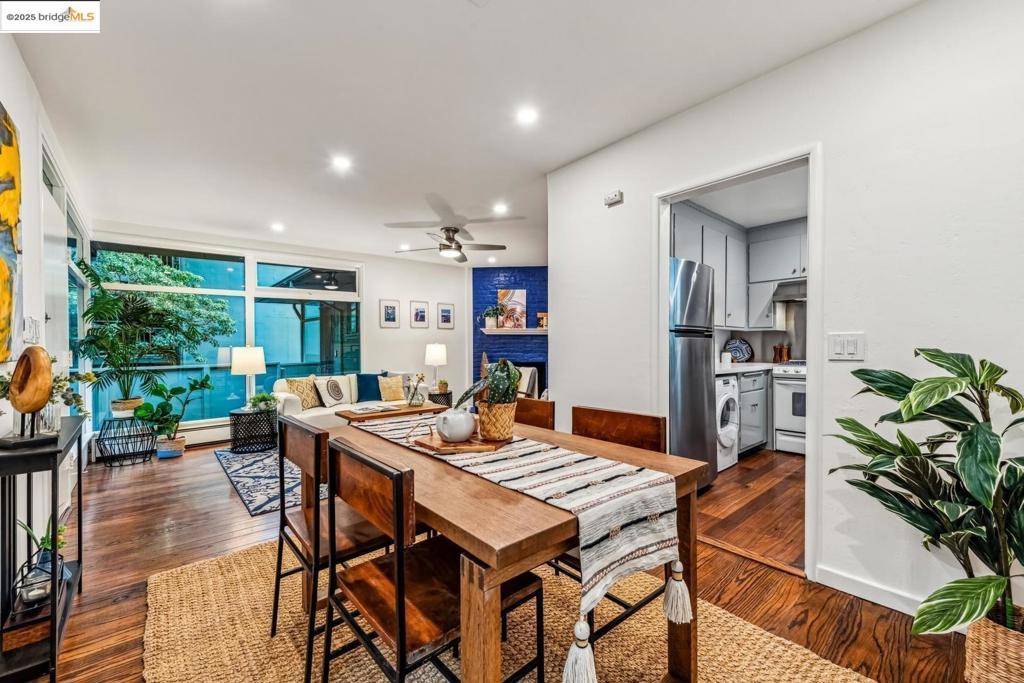 Berkeley, CA 94709,2704 Le Conte AVE #4