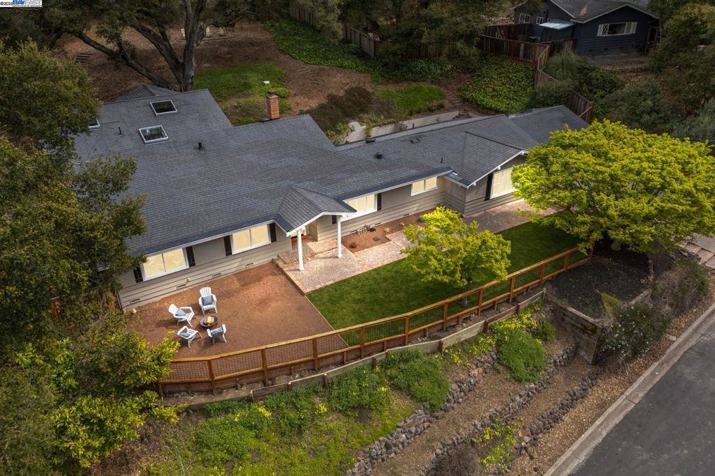 Orinda, CA 94563,10 Easton Ct