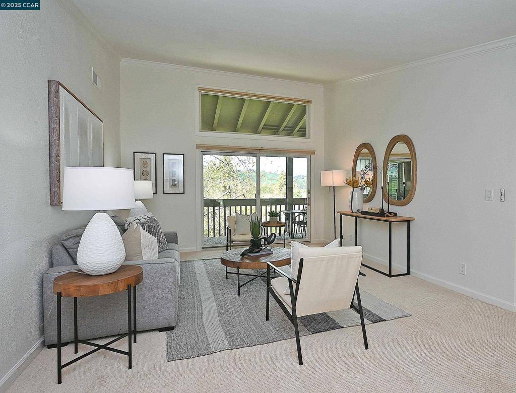Walnut Creek, CA 94595,735 Terra California Dr #3