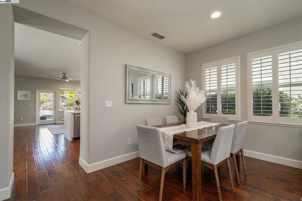 Danville, CA 94506,122 Center Ct